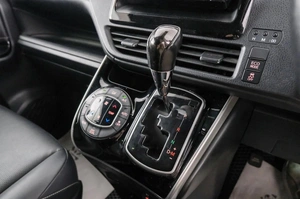 Минивэн Toyota Esquire 2021 года, 3089000 рублей, Красноярск