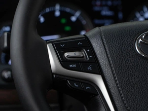 Внедорожник Toyota Land Cruiser 2017 года, 5679000 рублей, Москва