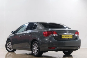 Седан Toyota Avensis 2012 года, 1529000 рублей, Новокузнецк