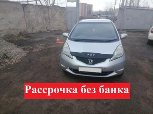 Хетчбэк Honda Fit 2009 года, 670000 рублей, Красноярск