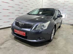Седан Toyota Avensis 2009 года, 1150000 рублей, Красноярск