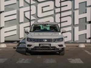 Внедорожник Volkswagen Tiguan 2018 года, 2899000 рублей, Краснодар