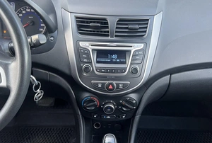 Хетчбэк Hyundai Solaris 2015 года, 880000 рублей, Солонцы