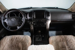 Внедорожник Toyota Land Cruiser 2011 года, 3249000 рублей, Сургут