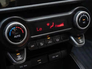 Седан Kia Rio 2020 года, 1655000 рублей, Краснодар