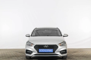 Седан Hyundai Solaris 2017 года, 1299000 рублей, Тюмень