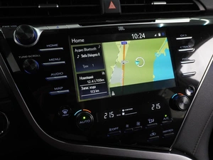 Седан Toyota Camry 2019 года, 2915000 рублей, Воронеж