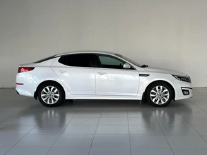 Седан Kia Optima 2015 года, 1600000 рублей, Кострома