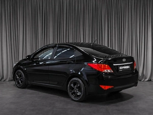 Седан Hyundai Solaris 2015 года, 999000 рублей, Тюмень