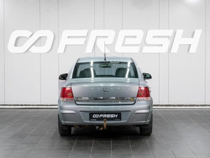 Седан Opel Astra 2013 года, 669000 рублей, Сургут