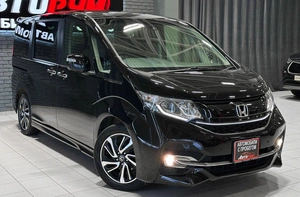 Минивэн Honda Stepwgn Spada 2016 года, 1947000 рублей, Красноярск