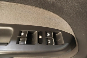 Минивэн Volkswagen Touran 2011 года, 1199000 рублей, Челябинск