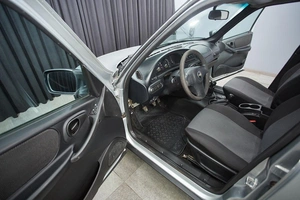 Внедорожник Chevrolet Niva 2018 года, 630000 рублей, Красноярск