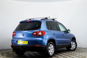 Внедорожник Volkswagen Tiguan 2011 года, 1429000 рублей, Пермь