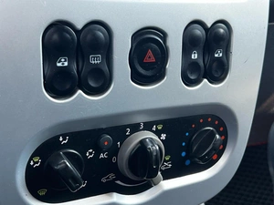 Хетчбэк Renault Sandero Stepway 2011 года, 655000 рублей, Ижевск
