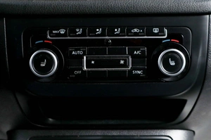 Внедорожник Volkswagen Tiguan 2013 года, 1219000 рублей, Челябинск