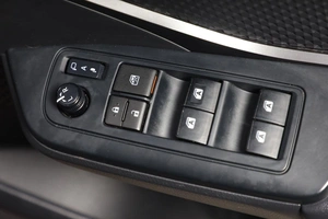 Внедорожник Toyota C-HR 2018 года, 2139000 рублей, Новосибирск