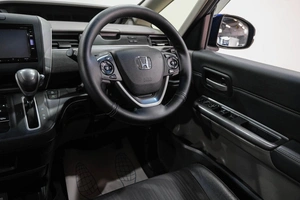 Минивэн Honda Freed 2017 года, 1399000 рублей, Новокузнецк