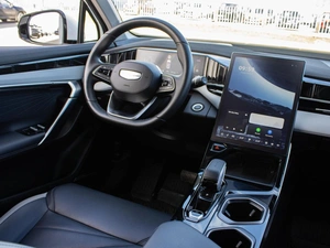 Внедорожник Geely Atlas 2024 года, 2989000 рублей, Петрозаводск