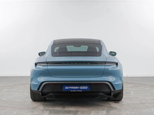 Седан Porsche Taycan 2021 года, 6498999 рублей, Москва
