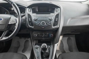 Хетчбэк Ford Focus 2018 года, 989000 рублей, Барнаул