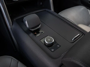 Внедорожник Land Rover Discovery 2021 года, 6560000 рублей, Краснодар