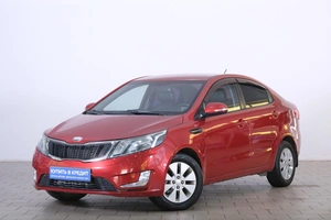 Хетчбэк Kia Rio 2013 года, 619000 рублей, Омск