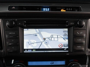 Внедорожник Toyota RAV4 2015 года, 2459000 рублей, Тюмень