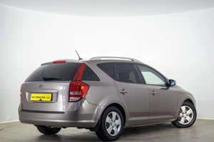 Универсал Kia Ceed 2011 года, 879000 рублей, Оренбург