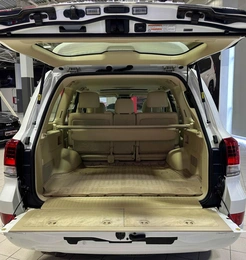 Внедорожник Toyota Land Cruiser 2015 года, 5797000 рублей, Красноярск