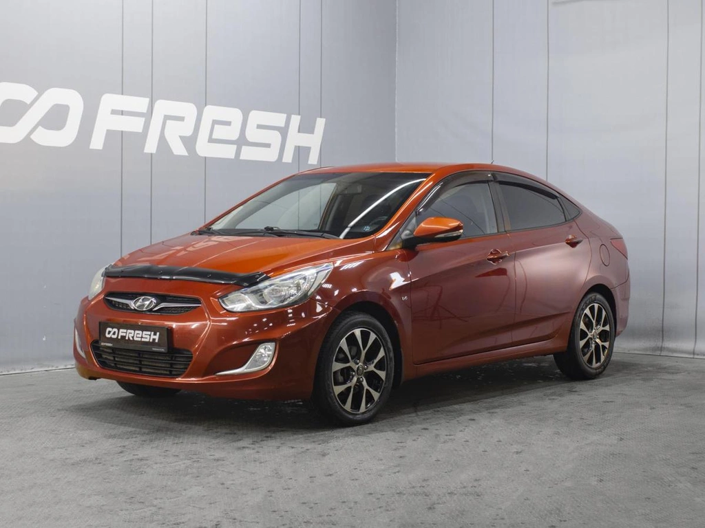 Седан Hyundai Solaris 2011 года, 860000 рублей, Омск