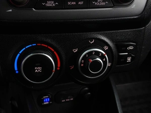 Седан Kia Rio 2014 года, 799000 рублей, Воронеж