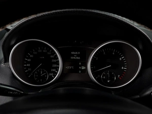 Внедорожник Mercedes-benz M-класс 2011 года, 2039000 рублей, Тюмень