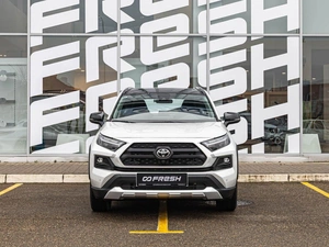 Внедорожник Toyota RAV4 2025 года, 4120000 рублей, Краснодар