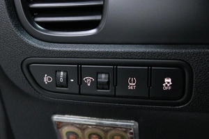 Седан Kia Rio 2019 года, 1378000 рублей, Солонцы