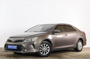 Седан Toyota Camry 2016 года, 1959000 рублей, Тюмень