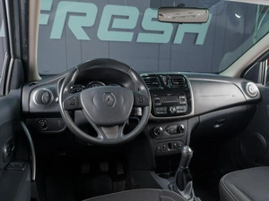 Хетчбэк Renault Sandero 2018 года, 949000 рублей, Сургут