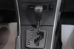 Седан Toyota Corolla 2012 года, 1129000 рублей, Омск