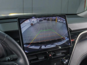 Седан Toyota Camry 2023 года, 4099000 рублей, Сургут