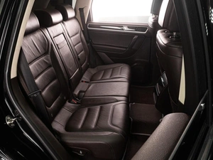 Внедорожник Volkswagen Touareg 2016 года, 3279000 рублей, Тюмень