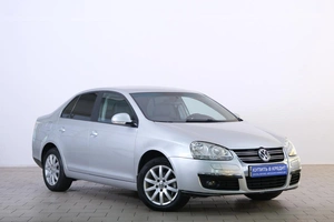 Седан Volkswagen Jetta 2006 года, 599000 рублей, Омск