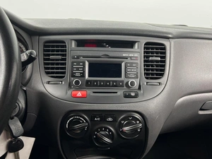 Хетчбэк Kia Rio 2010 года, 609900 рублей, Казань
