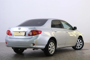 Седан Toyota Corolla 2008 года, 999000 рублей, Омск