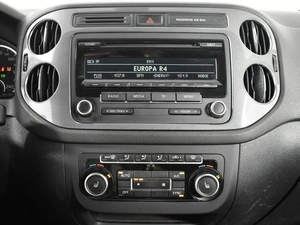 Внедорожник Volkswagen Tiguan 2012 года, 1463900 рублей, Казань