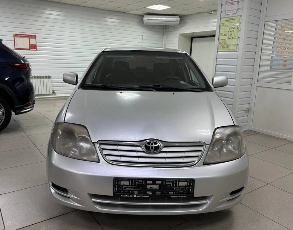 Седан Toyota Corolla 2005 года, 499000 рублей, Ачинск