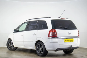 Минивэн Opel Zafira 2008 года, 749000 рублей, Оренбург