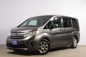 Минивэн Honda Stepwgn 2016 года, 1689000 рублей, Новосибирск