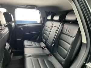 Внедорожник Volkswagen Touareg 2014 года, 2280000 рублей, Омск