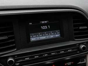 Седан Hyundai Elantra 2019 года, 1660000 рублей, Волгоград