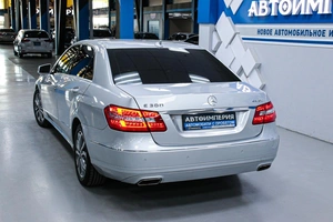 Седан Mercedes-benz E-класс 2012 года, 1998000 рублей, Солонцы